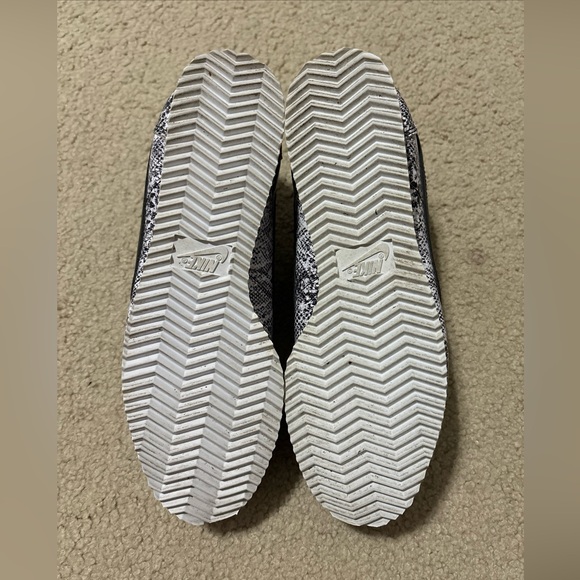 Nike Women’s 7.5 US Classic Cortez Leather Snakeskin Black White Red CT1557-100 - Picture 8 of 9